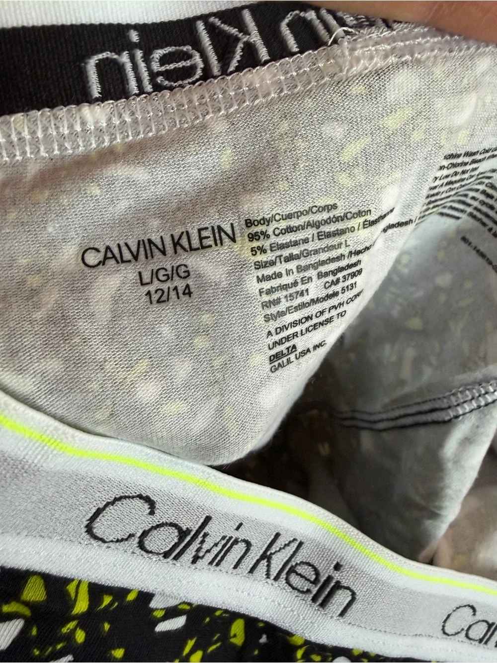 Calvin Klein Kids 2-Pack Briefs in Gray and Black with Lime Accent